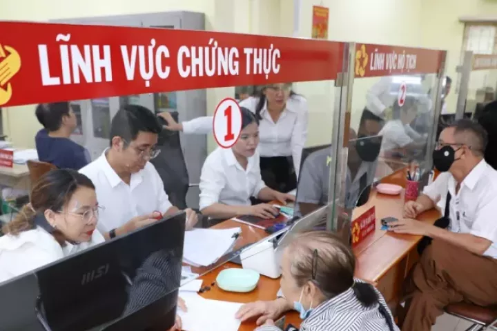 Bí thư TPHCM thông tin việc sắp xếp hàng nghìn cán bộ sau ngày 31/5