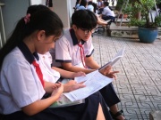 Học sinh TP.HCM 'chạy nước rút' tranh suất vào lớp 10