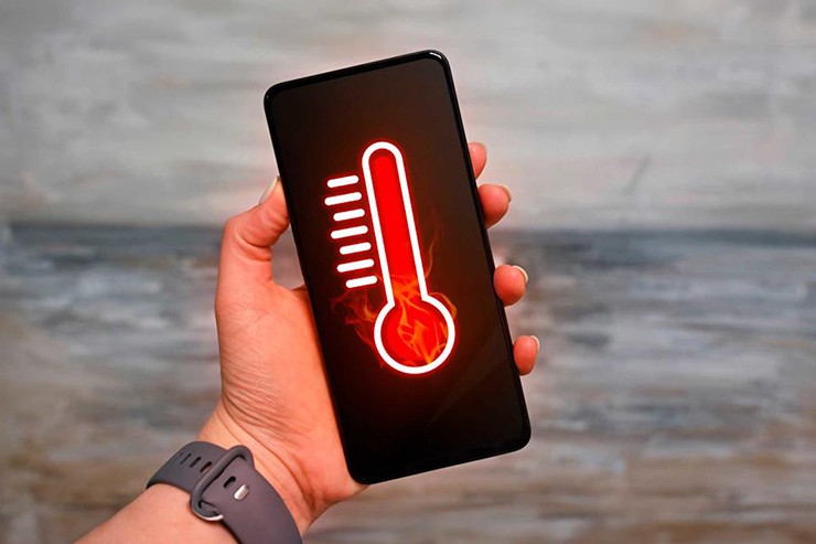 Nhiệt độ tăng cao có thể gây nguy hiểm cho tuổi thọ pin smartphone.