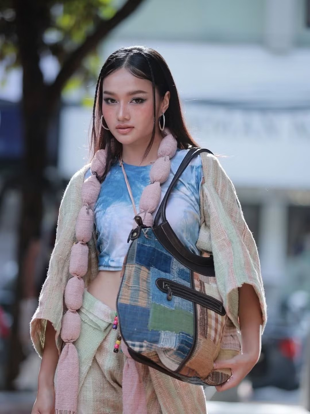 Trước đó, Kanteera Techaphattanakul cũng từng tìm đường đến với Miss Grand Thailand nhưng dừng chân ở vị trí á hậu của một cuộc thi cấp tỉnh.