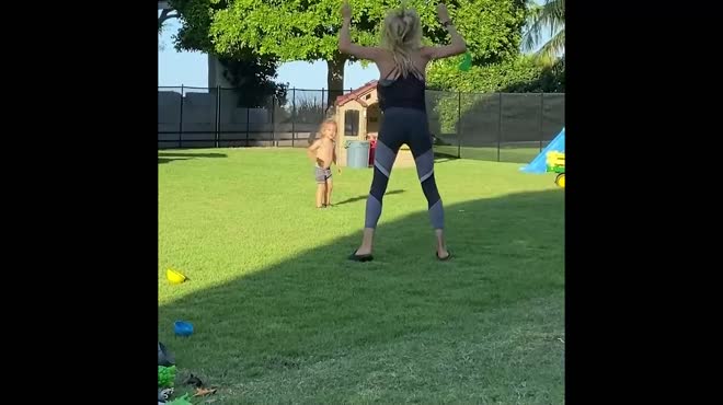 Biệt thự của Anna Kournikova và Enrique trên 'đảo tỷ phú'