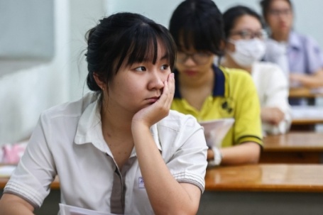 Học trò 'cắn bút', ngán ngẩm vì Toán thực tế