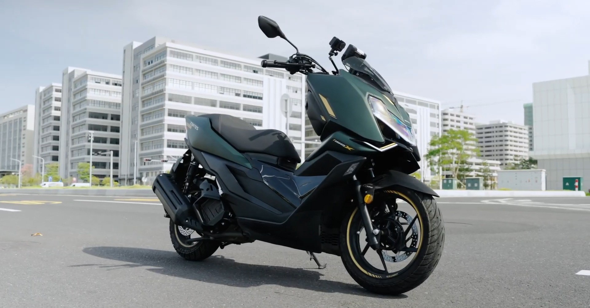 Xe ga 150cc mới giá 62 triệu đồng thiết kế thể thao, nhiều tính năng xịn như xe cao cấp - 1