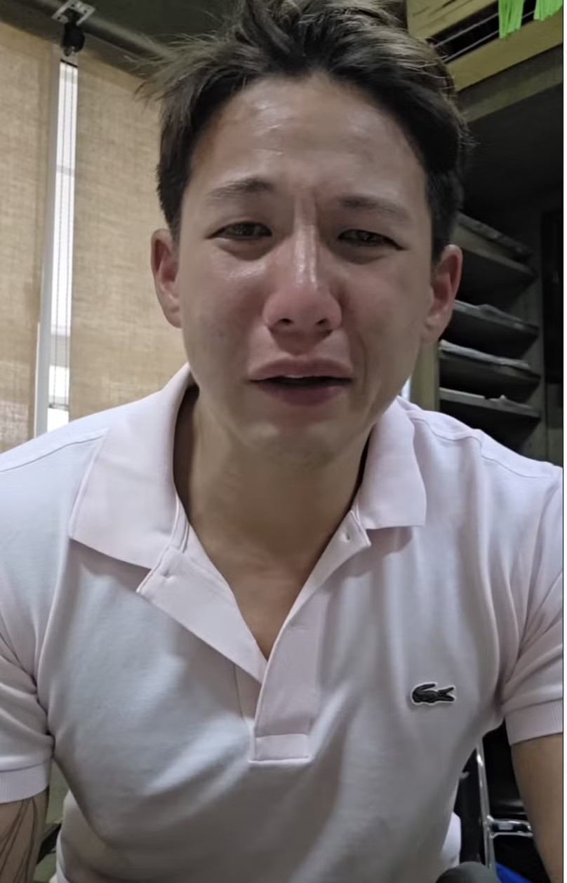 Psi bật khóc, kể lại những chuyện kinh hoàng anh phải đối mặt.