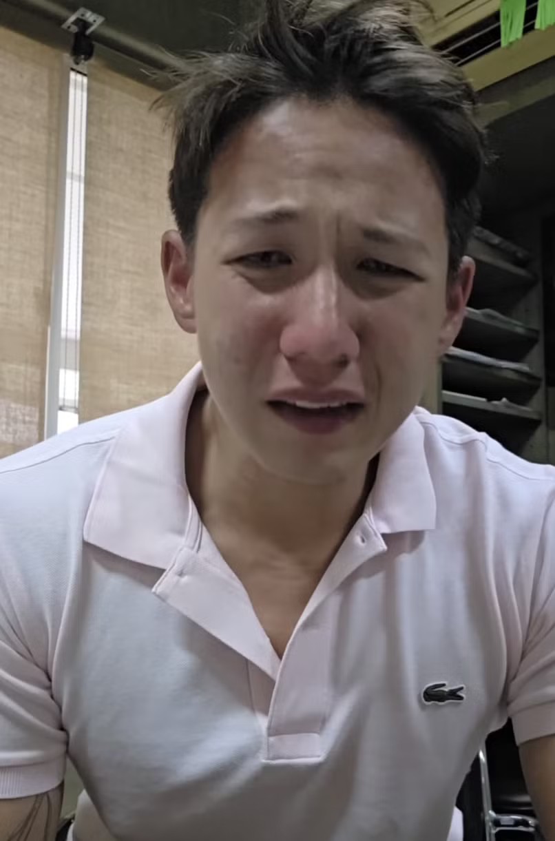 Psi bật khóc, kể lại những chuyện kinh hoàng anh phải đối mặt.
