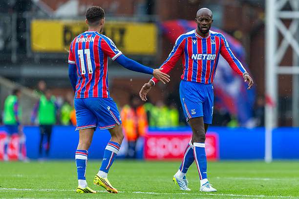 Crystal Palace không có lý do gì để cố đá vào lúc này