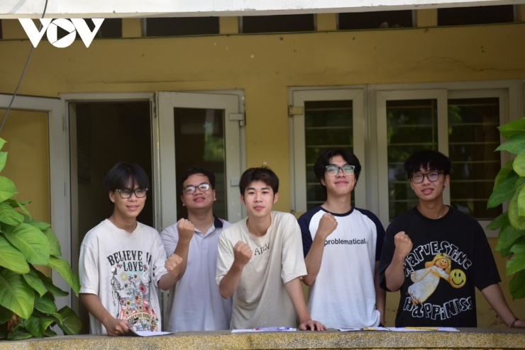 Chỉ còn khoảng 1 tháng nữa, học sinh lớp 12 trên cả nước sẽ bước vào kỳ thi tốt nghiệp THPT 2026