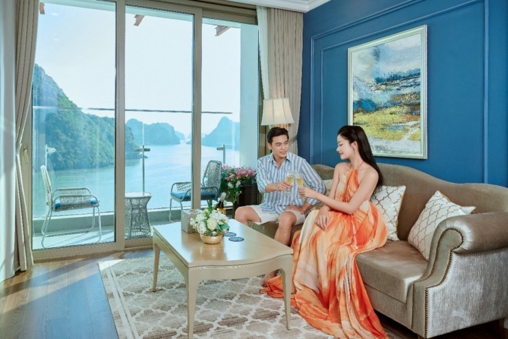Vân Đồn kích hoạt “mỏ vàng” du lịch, đón 12 vạn du khách dịp lễ 30/4 - 1/5