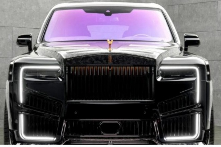 Rolls-Royce Cullinan “lột xác” với bản độ Mansory Emperor Signature