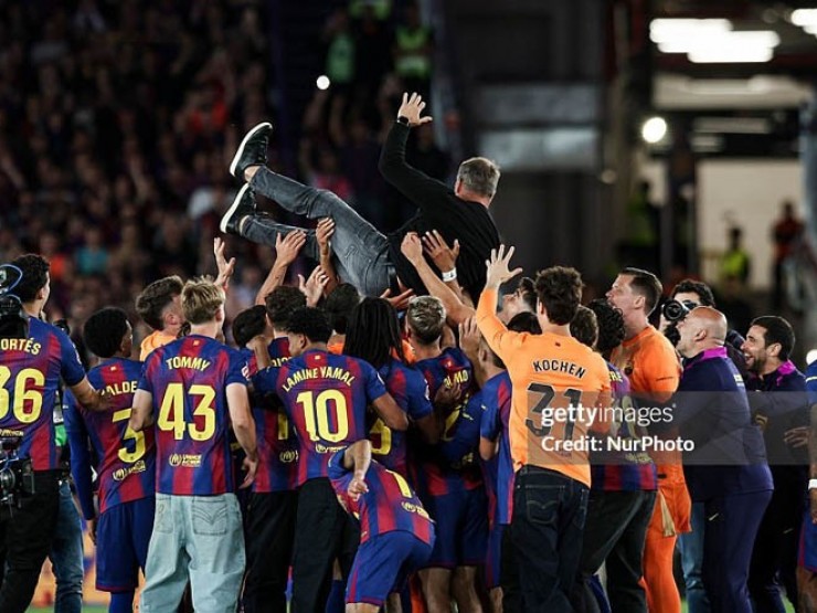Barcelona của Hansi Flick vô địch La Liga: Quá hay & đẹp, nhưng vẫn chưa hoàn hảo