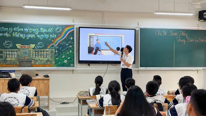 Giáo viên tại các cơ sở giáo dục công lập, ngoài công lập từ mầm non đến THPT, trừ giáo viên tiếng Anh đều sẽ thực hiện rà soát năng lực tiếng Anh