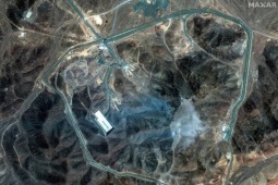 Chiến sự Trung Đông ngày 12-5: Iran tung "lá bài" uranium làm giàu 90% kèm cảnh báo cứng rắn