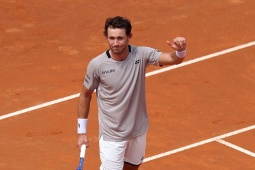 Tennis đỉnh cao Rome Open: Casper Ruud thắng áp đảo Musetti