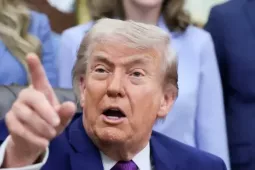 Tổng thống Trump cảnh báo thoả thuận ngừng bắn giữa Mỹ và Iran trong tình trạng 'nguy kịch'
