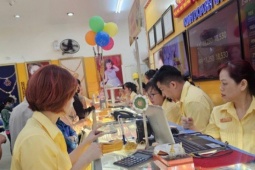 Tối 12-5, chóng mặt trước giá vàng thế giới