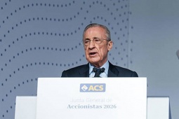 Real Madrid họp báo khẩn: "Ông trùm" thách kể khác lật ghế chủ tịch, nói cầu thủ đánh nhau là "chuyện thường"