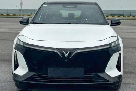 VinFast VF8 mới lộ ảnh thực tế: Liệu có đủ sức “lột xác”?