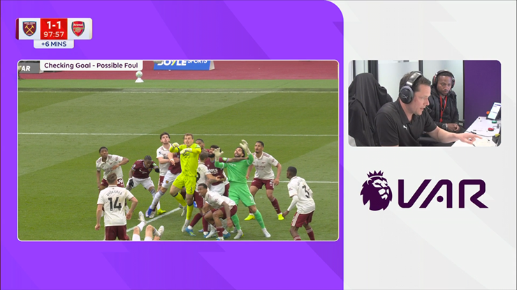 Bàn gỡ hòa của West Ham&nbsp;không được công nhận vì VAR xác định Pablo phạm lỗi với David Raya