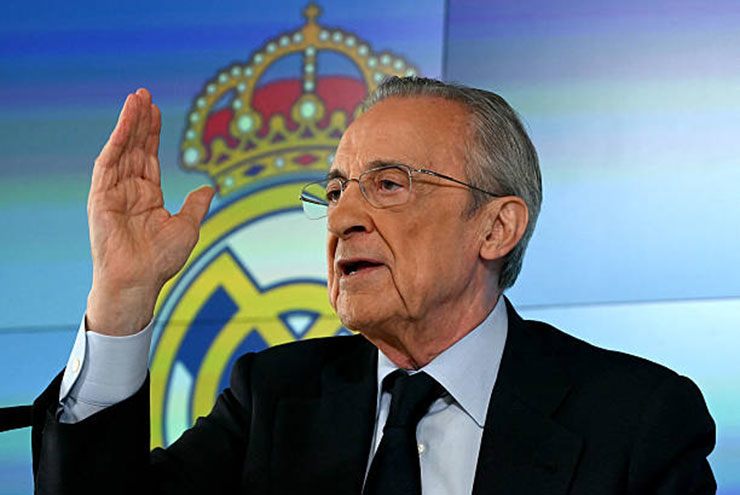 Florentino Perez tổ chức họp báo khẩn với tuyên bố mình nhất định không từ chức, thay vào đó Real Madrid sẽ tổ chức bầu cử chủ tịch