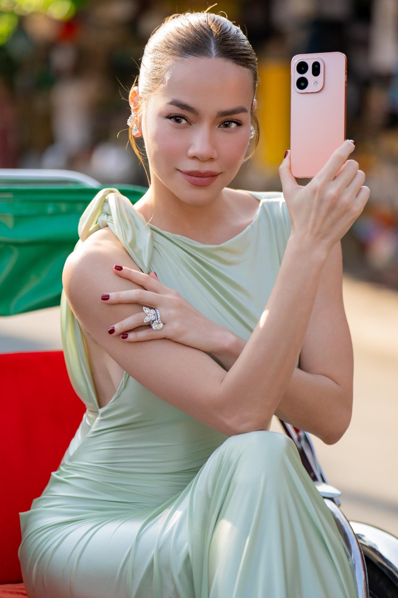 Ca sĩ Hồ Ngọc Hà trên tay chiếc OPPO Find X9s