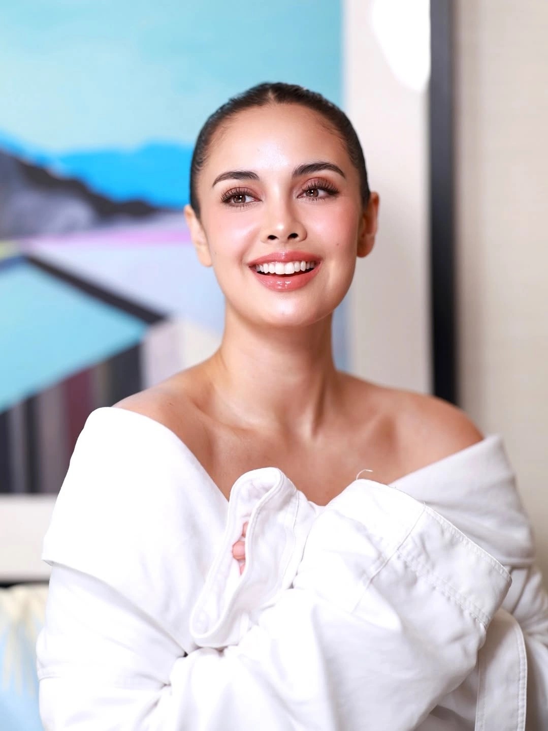 Tổ ấm rộn tiếng cười của 'Nữ hoàng sắc đẹp' Megan Young - 14