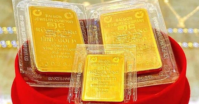Giá vàng miếng SJC và vàng nhẫn quay đầu tăng vọt
