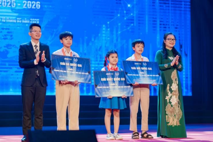 Lễ Vinh danh và Trao giải IOE 2025-2026: Dấu ấn lần đầu tiên tổ chức tại TP. Hồ Chí Minh