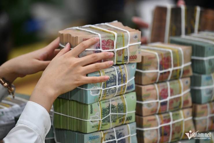 Vay hơn 3,4 tỷ đồng để chăn nuôi, sửa chuồng trại và tiêu dùng, vợ chồng ở Long An bị tòa buộc trả cả gốc lẫn lãi hơn 4,2 tỷ đồng cho ngân hàng. Ảnh minh họa