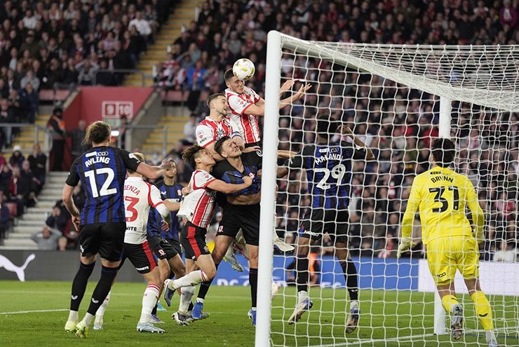 Video bóng đá Southampton - Middlesbrough: Quả tạt thành bàn, vỡ òa hiệp phụ (Playoff lên Ngoại hạng Anh)
