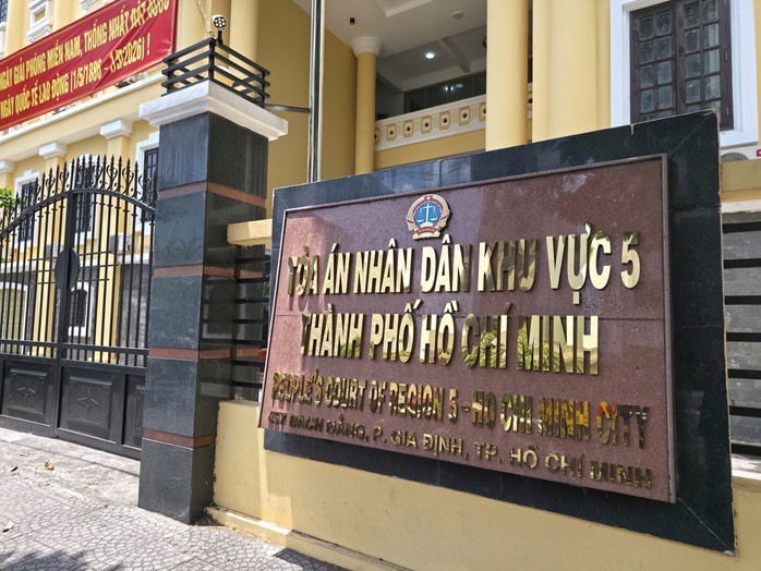 HĐXX TAND Khu vực 5 - TPHCM đang nghị án kéo dài đối với phiên xử này