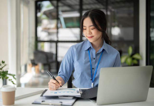 Sau tuổi 30, nhiều người học được rằng đặt mục tiêu là điều cần thiết, nhưng kỳ vọng nên vừa đủ và thực tế. Ảnh minh họa