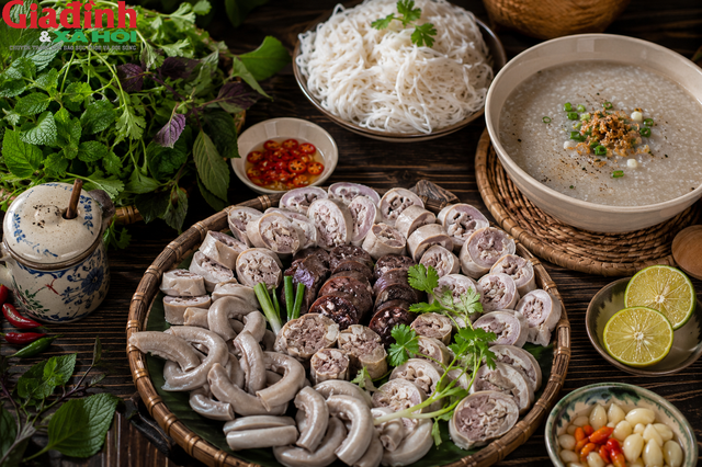 Lòng lợn là món ăn quen thuộc của nhiều người Việt, nhưng chuyên gia cảnh báo cần kiểm soát tần suất sử dụng để hạn chế nguy cơ tim mạch và rối loạn chuyển hóa.