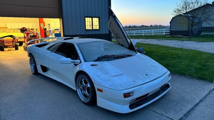 Lamborghini Diablo của Victoria’s Secret tái xuất sau 14 năm mất tích - 2