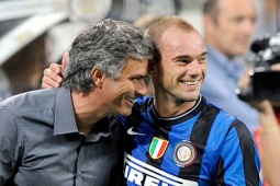 Tin mới nhất bóng đá chiều 13/5: Sneijder ủng hộ Mourinho tái hợp Real Madrid