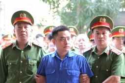Clip Bùi Đình Khánh và đồng phạm hầu tòa