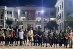 Vây bắt sòng bạc xóc đĩa trong rừng