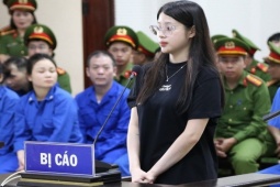 Bạn gái giúp sức gọi taxi cho Bùi Đình Khánh bỏ trốn