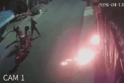 [Clip] Phẫn nộ nhóm đối tượng phóng hỏa nhà dân giữa đêm khuya