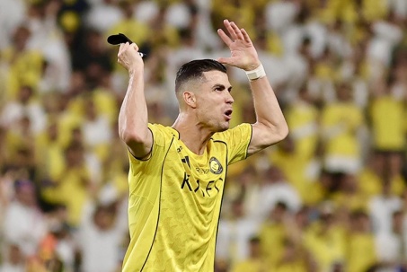 Al Nassr "cầm vàng để vàng rơi", Ronaldo vẫn sáng cửa ăn 2 cúp khi nào?