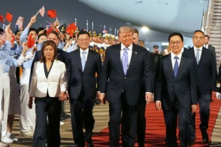 Tổng thống Trump đến Bắc Kinh