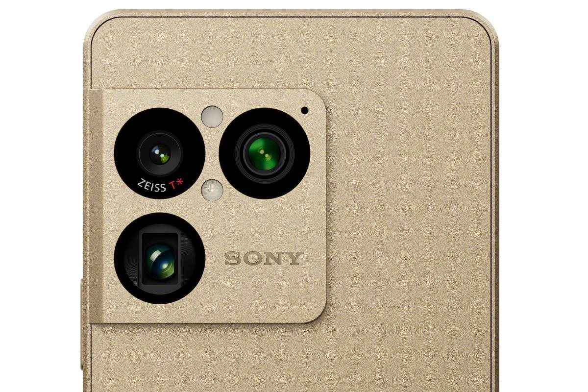 Cận cảnh cụm camera sau của&nbsp;Sony Xperia 1 VIII.