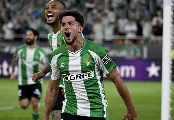 Fornals ghi bàn thắng quyết định cho Betis đoạt vé dự Champions League mùa sau