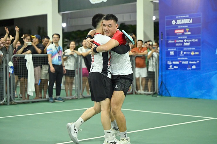 Hoa hậu Hương Giang cùng Lý Hoàng Nam ngược dòng vô địch giải pickleball toàn sao - 10