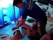 Vụ bé trai bị đánh ở Dĩ An: Cha dượng thường say xỉn, nhiều lần hành hung hai mẹ con