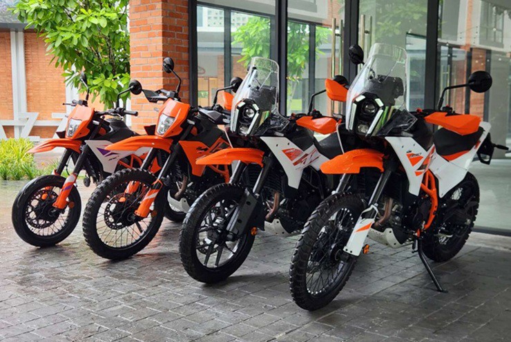 KTM khiến thị trường mô tô nóng trở lại với loạt 390 mới đầy cá tính