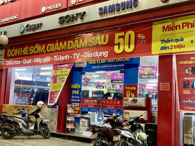 Nhiều sản phẩm điện máy giảm tới 50%.