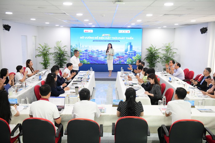 Quang cảnh hội thảo