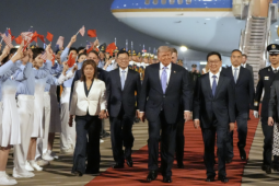 Chủ tịch Trung Quốc Tập Cận Bình chủ trì lễ đón Tổng thống Mỹ Donald Trump