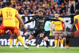 Video bóng đá Lens - PSG:  Maradona mới  tỏa sáng, chức vô địch về tay (Ligue 1)