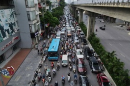 Hà Nội dự kiến hạn chế xe cá nhân theo khung giờ, tuyến đường từ 2035